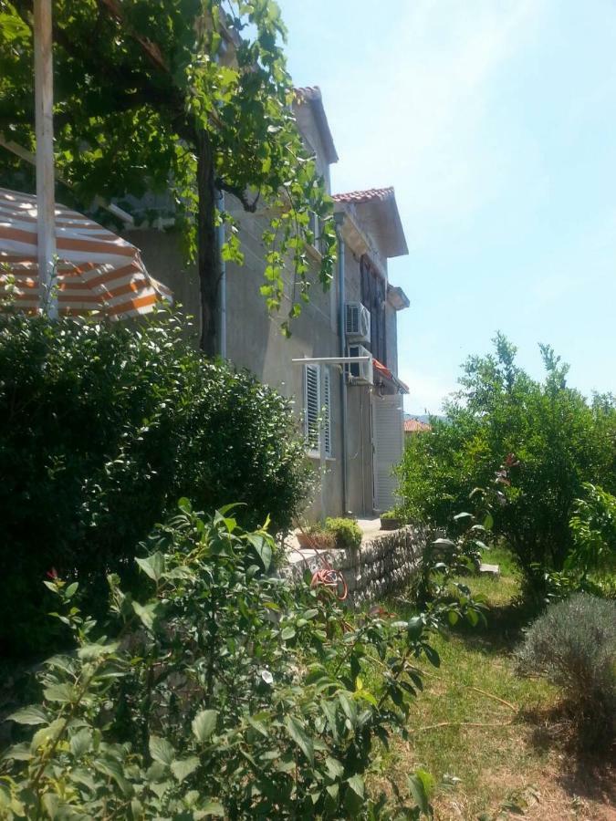 Family House Lise Daire Mlini Dış mekan fotoğraf