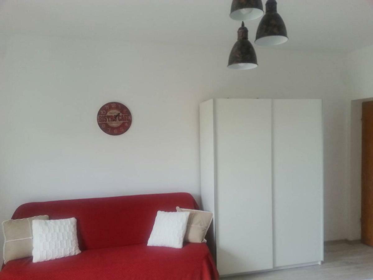 Family House Lise Daire Mlini Dış mekan fotoğraf